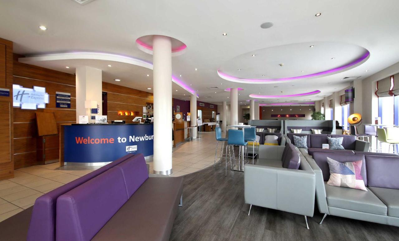 Holiday Inn Express London - Newbury Park, An Ihg Hotel Eksteriør bilde